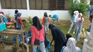 jumat-bersih-stikes-bina-generasi-polewali-mandar-2