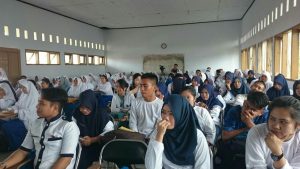 Dra. Andi Rita Mariani M.Pd3